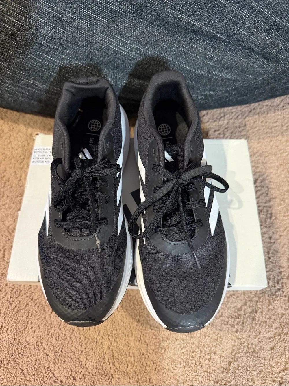 adidas Kid’s Runfalcon 3.0. Size 6.